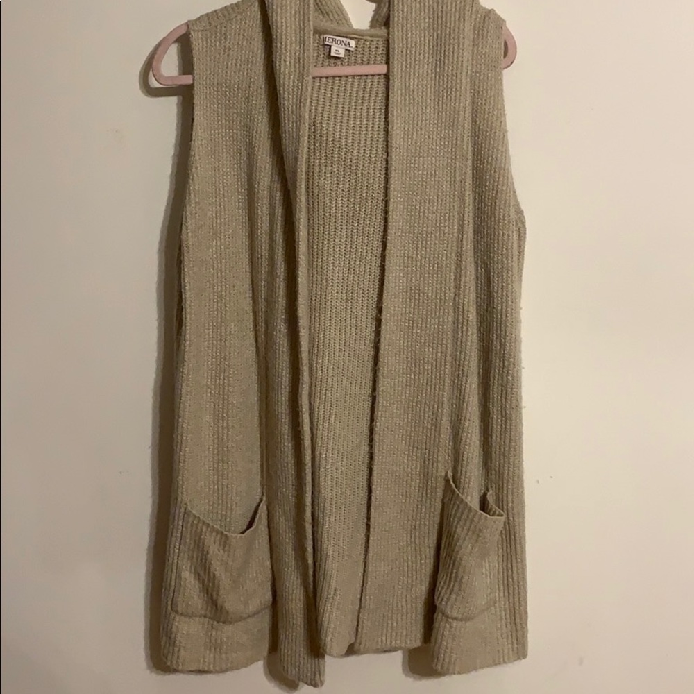 SUMMER CLEARANCE ✨✨ oversized sweater vest